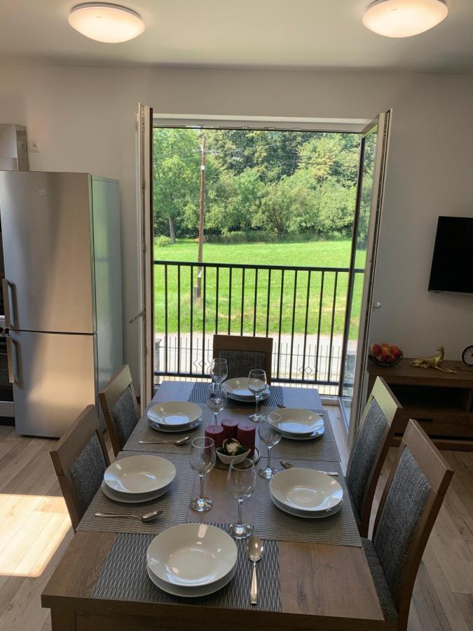 Cozy 2-Bedroom Vacation Apartment With Entire Top Floor Gaj  Extérieur photo